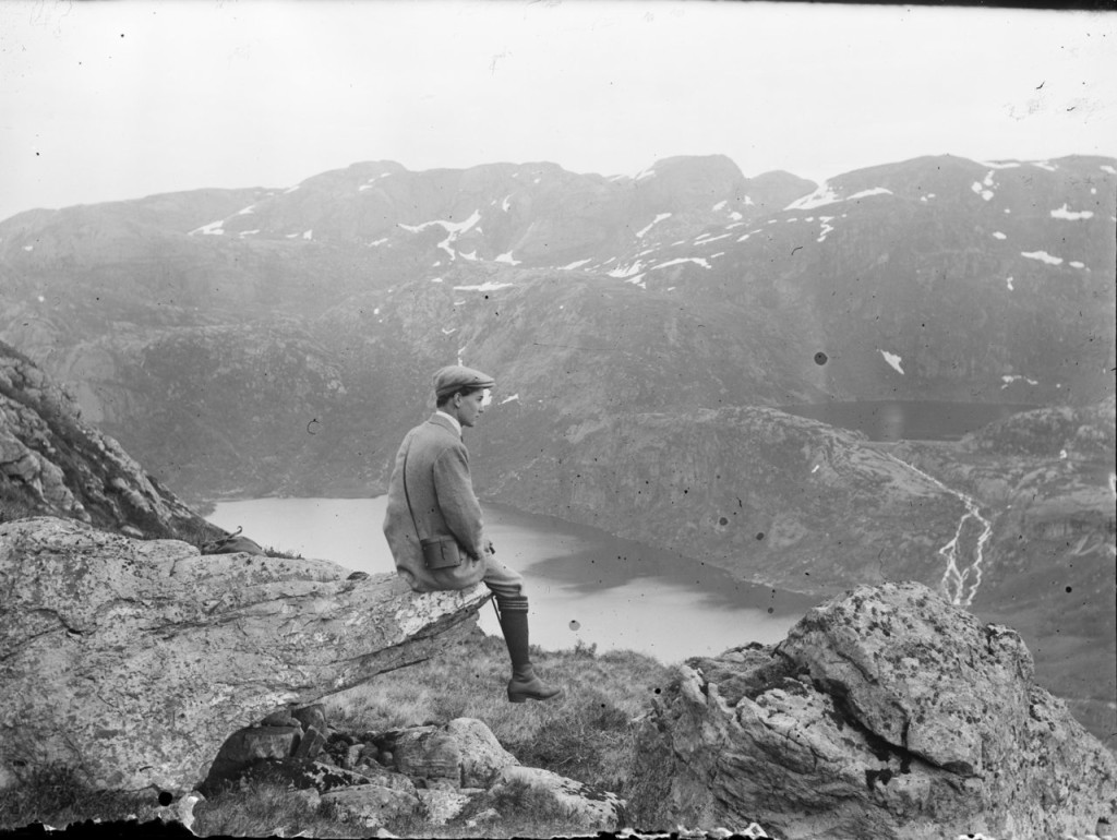 SFFf-1989091.0D 046